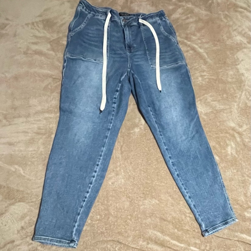 Judy Blue Blue Denim Joggers - Picture 3 of 4